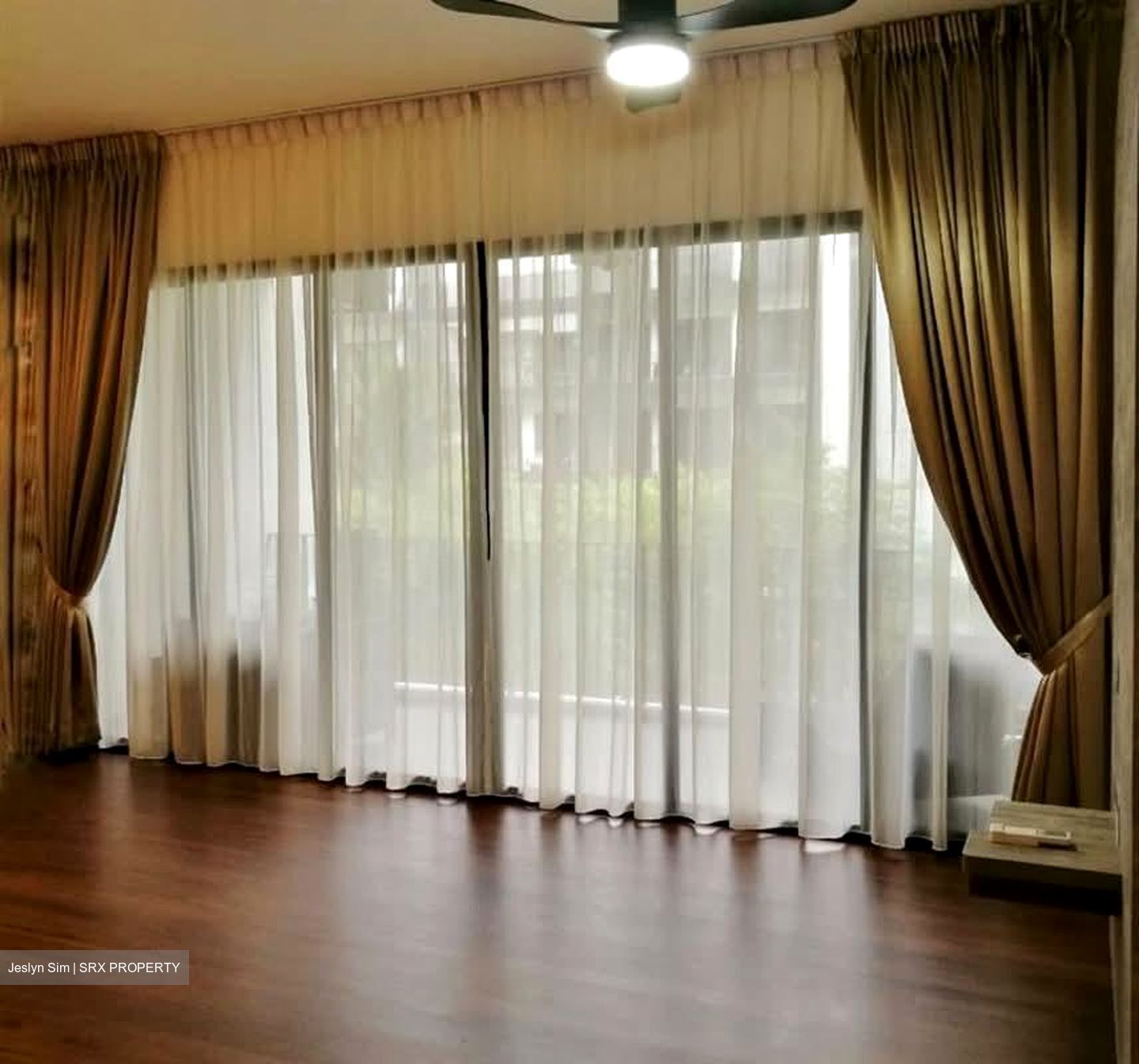 Village @ Pasir Panjang (D5), Condominium #551671901
